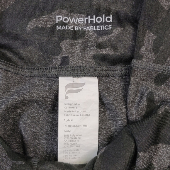 Define High-Waisted 7/8 PowerHold Legging in Charcoal Camo - Picture 7 of 13